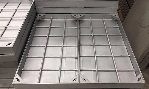 不銹鋼隱形井蓋廠家，不銹鋼井蓋廠家，不銹鋼井蓋