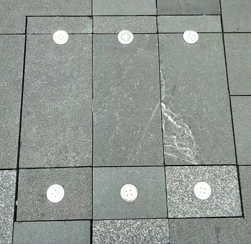 不銹鋼隱形井蓋:現代城市建設中的創新解決方案