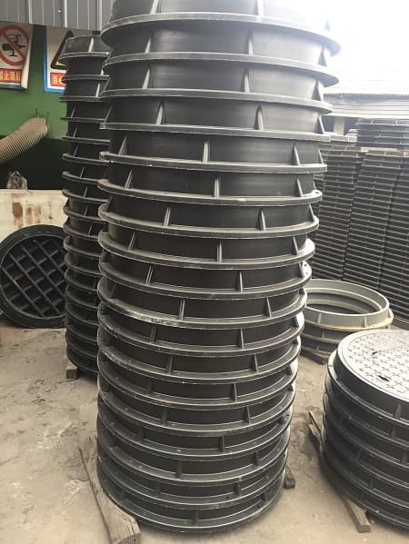 玻璃鋼井蓋模具是用于制造玻璃鋼井蓋的工具,玻璃鋼井蓋模具,玻璃鋼井蓋