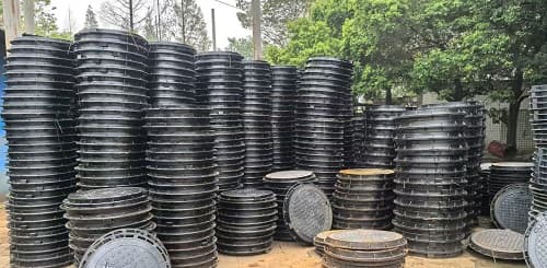 球墨鑄鐵井蓋鑄造廠家,球墨鑄鐵井蓋鑄造廠商